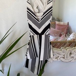 NWOT Mustard Seed: Asymmetrical Stripe, S